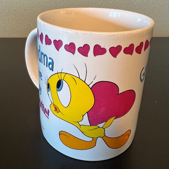 Vtg WARNER BROS Looney Tunes TWEETY BIRD Grandma You're My Favorite! 2000 Mug - Picture 3 of 10